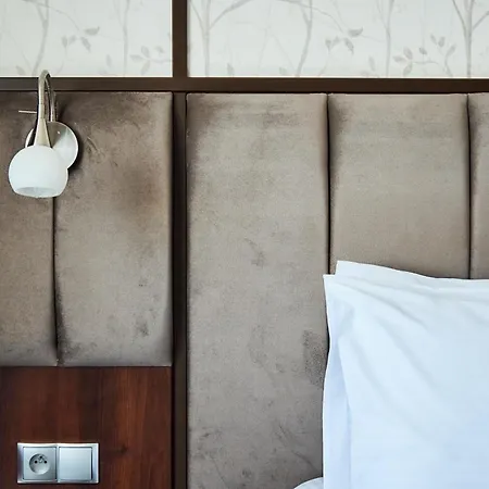 Metropolo By Golden Tulip