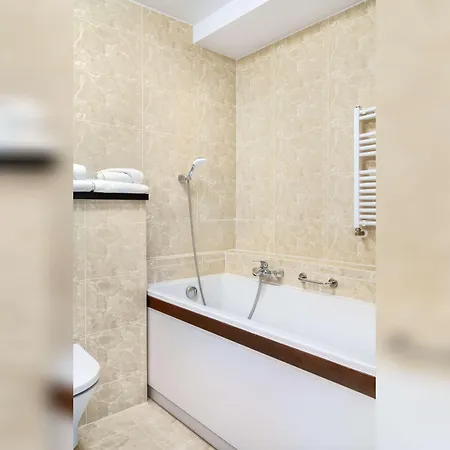 Metropolo By Golden Tulip Krakow