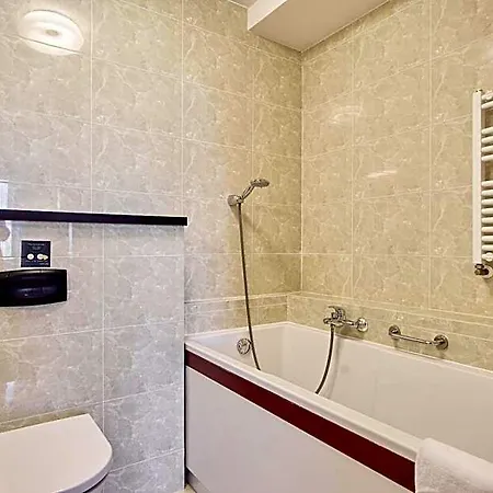 Hotel Metropolo By Golden Tulip