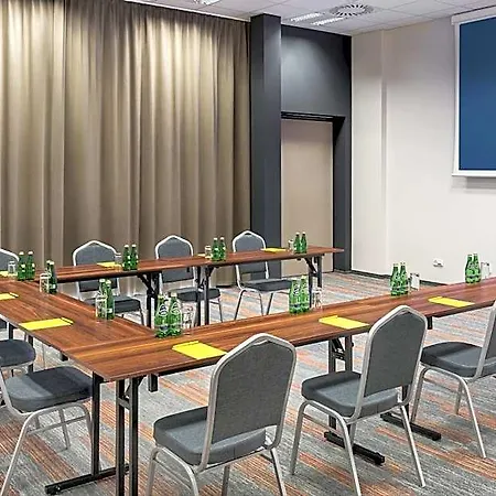 Hotel Metropolo By Golden Tulip 4*