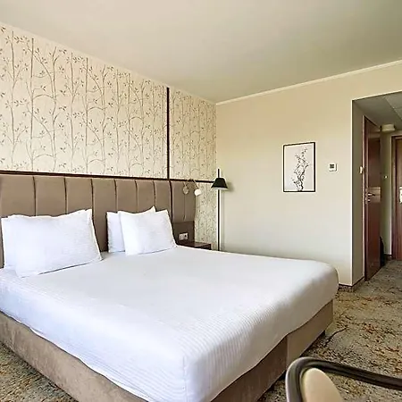 Hotel Metropolo By Golden Tulip Cracovia