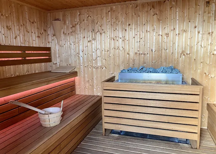 Metropolo By Golden Tulip 4*