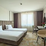 Metropolo By Golden Tulip 4*