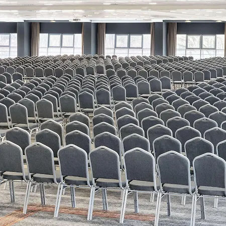 Metropolo By Golden Tulip 4*