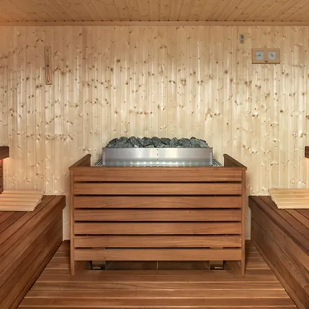 Metropolo By Golden Tulip